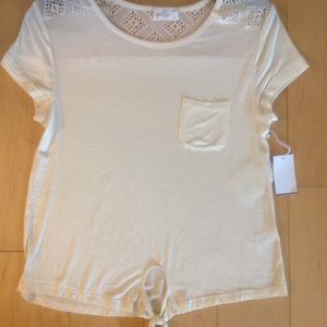 Brand new tie-front tee